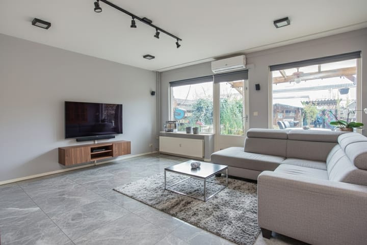 Foto 6 van Zebraspoor 402