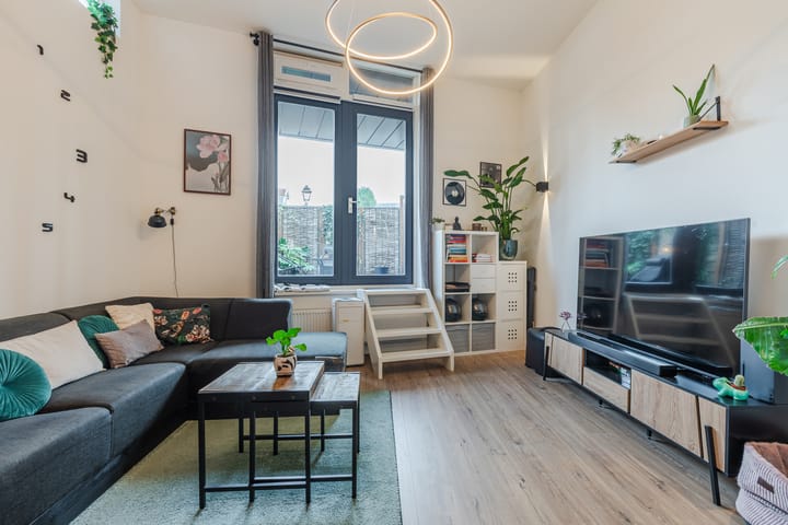 Photo 6 of Herenstraat 10