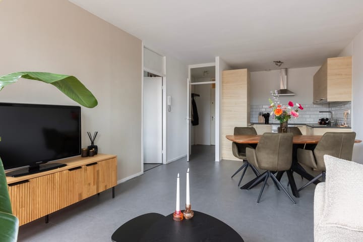 Foto 4 van Burg. Hustinxstraat 184