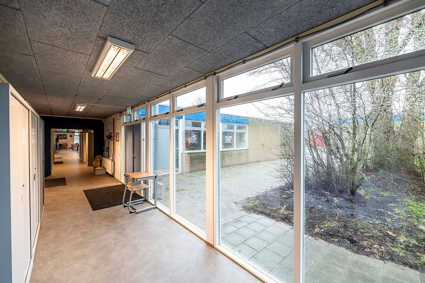 View photo 3 of Deltahaven 4