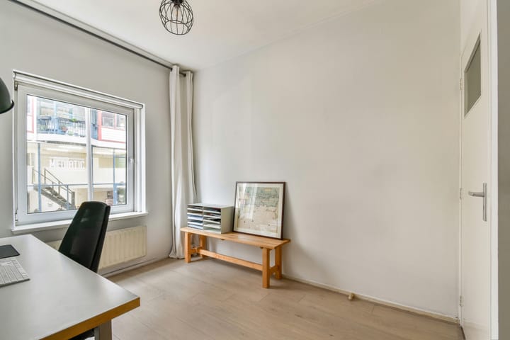 Foto 14 van Jodenbreestraat 104