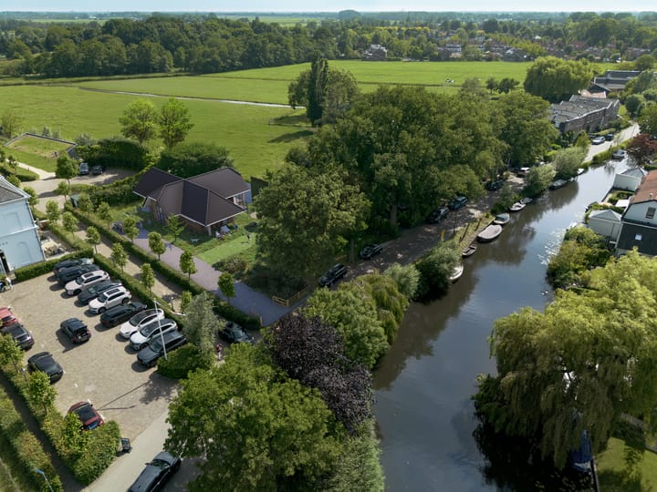 Foto 3 van Stationsplein