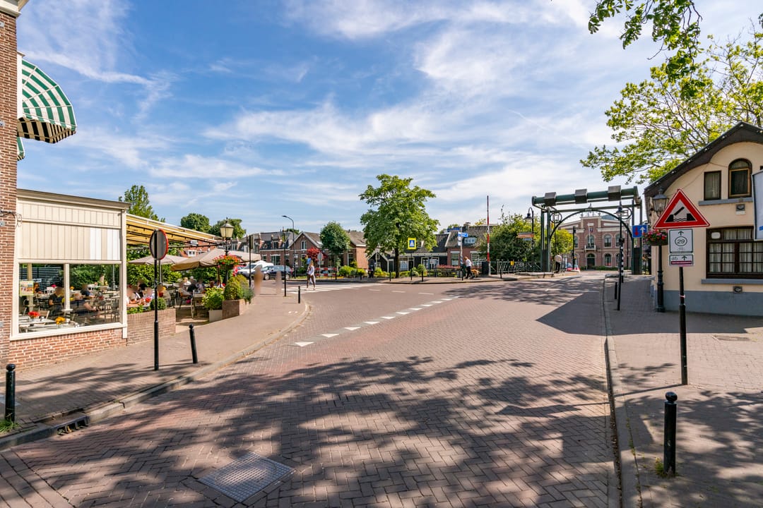 Foto 11 van Stationsplein