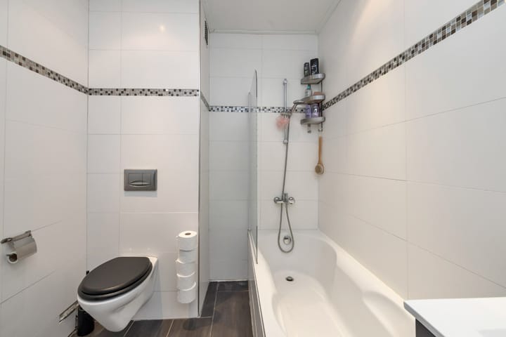 Foto 16 van Lekstraat 69