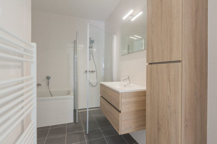 Photo 7 of Roolandweg 43