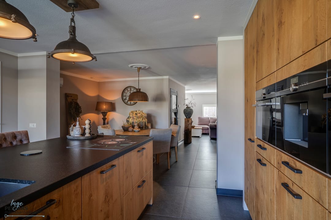 Photo 16 of Cor Janssenstraat 11