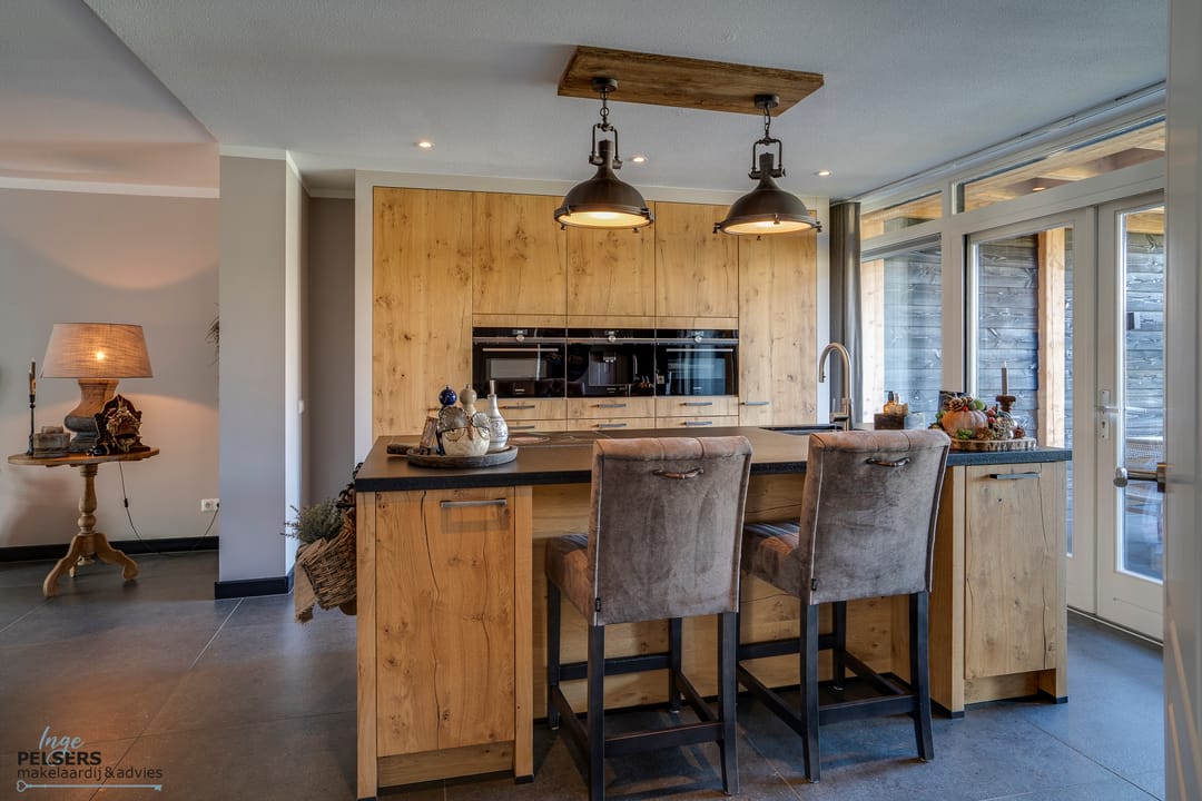 Photo 17 of Cor Janssenstraat 11