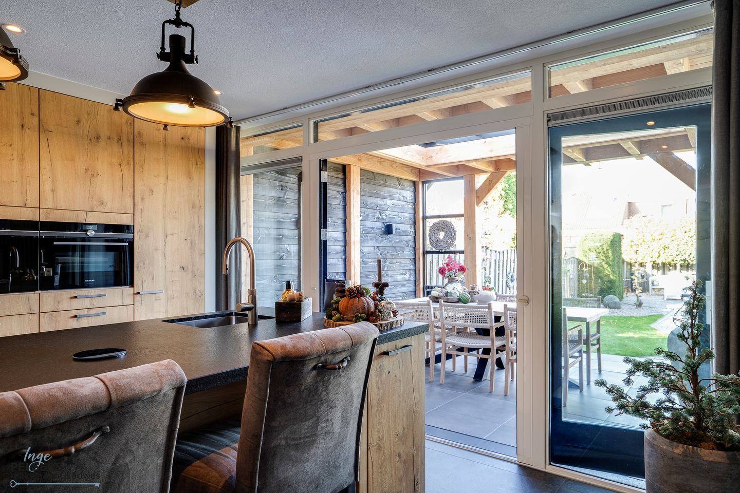 Photo 20 of Cor Janssenstraat 11