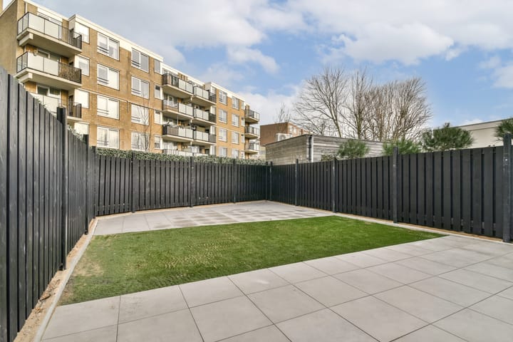 Foto 14 van Gevers Deynootstraat 72