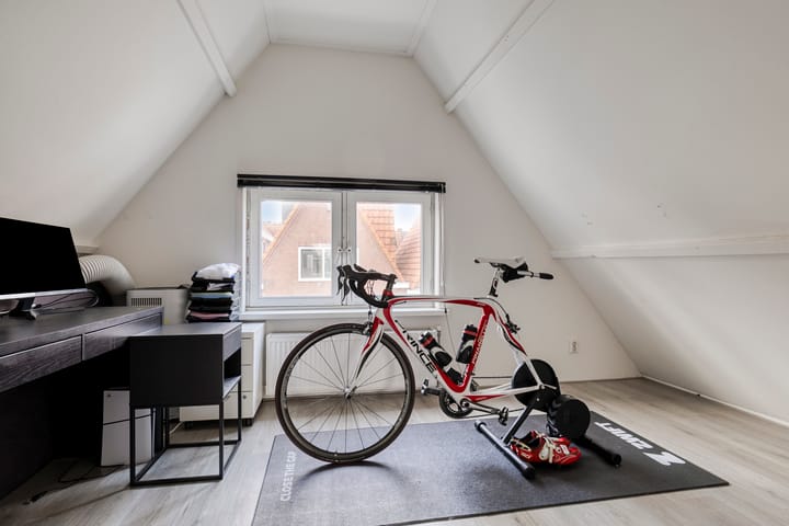 Foto 18 van Pastoor van der Weidenstraat 21