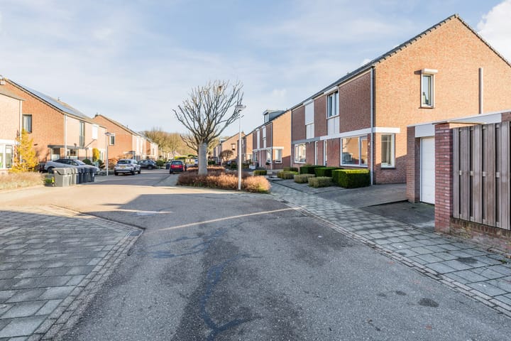 Foto 6 van Panovenstraat 4