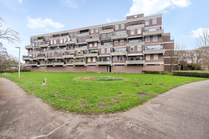 Photo 7 of Haringvlietstraat 107