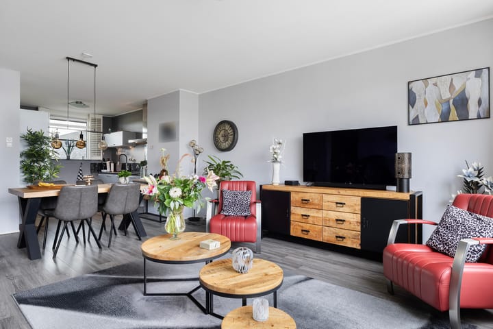 Photo 16 of Haringvlietstraat 107