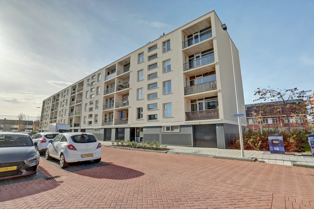 Photo 2 of Uranusstraat 13-D