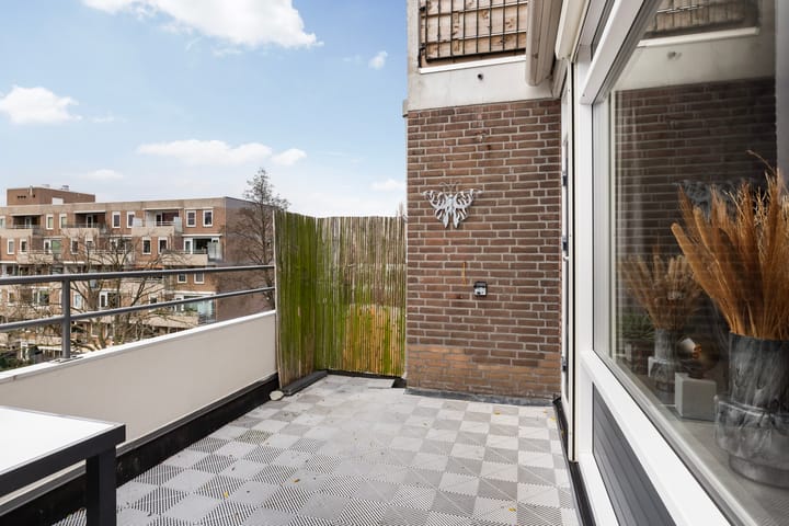 Photo 25 of Haringvlietstraat 107