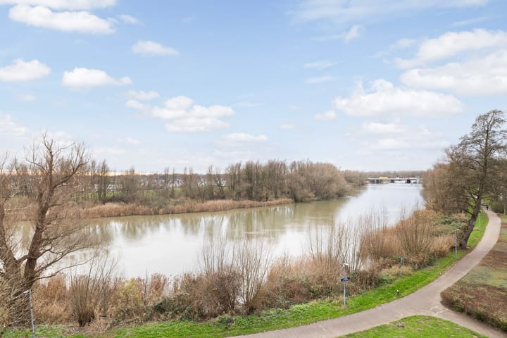 Photo 26 of Haringvlietstraat 107