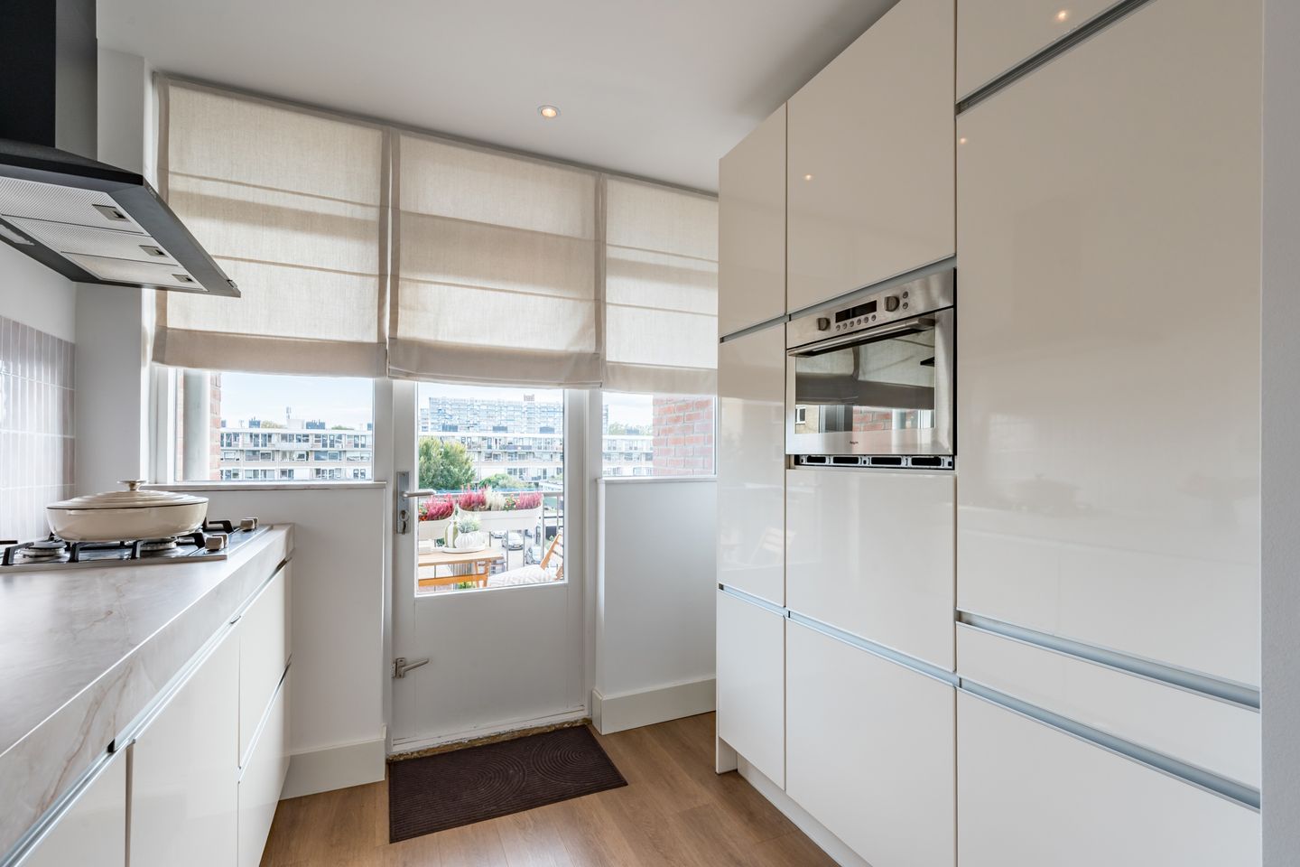 Foto 4 van Troelstrastraat 76