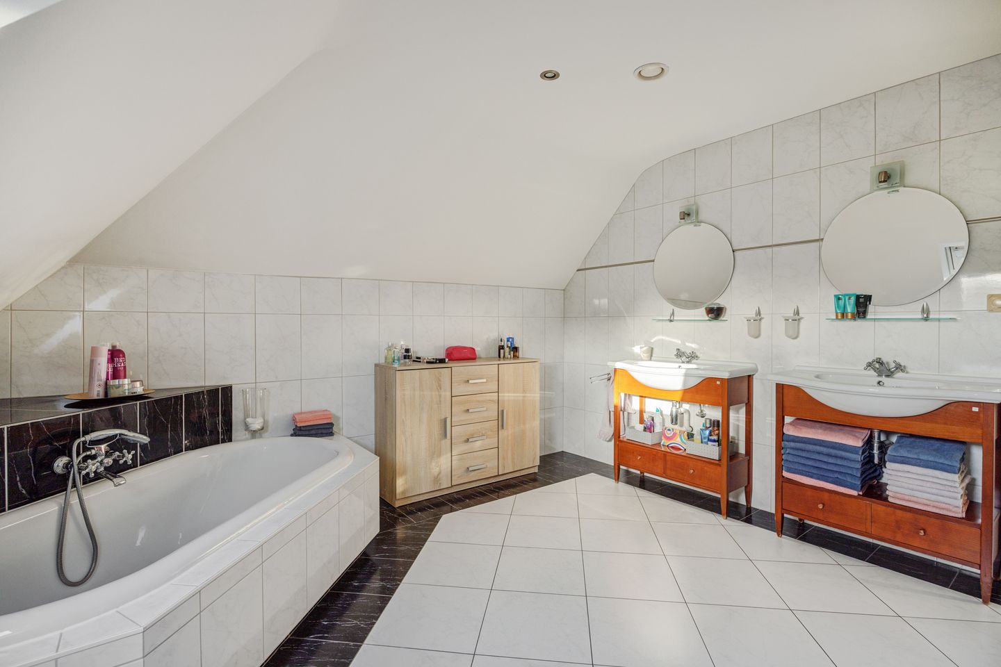 Photo 35 of Jules de Cortestraat 2