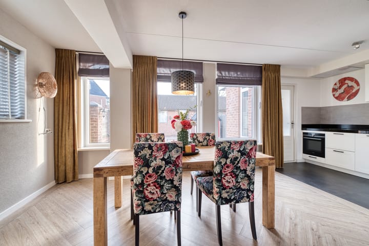 Foto 13 van Bomas 20