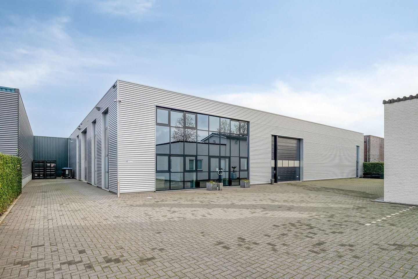 Bekijk foto 2 van Saksenweg 30