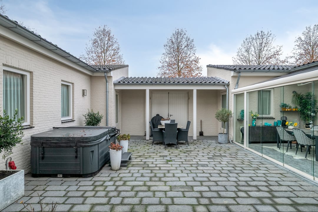 Photo 32 of Saksenweg 30