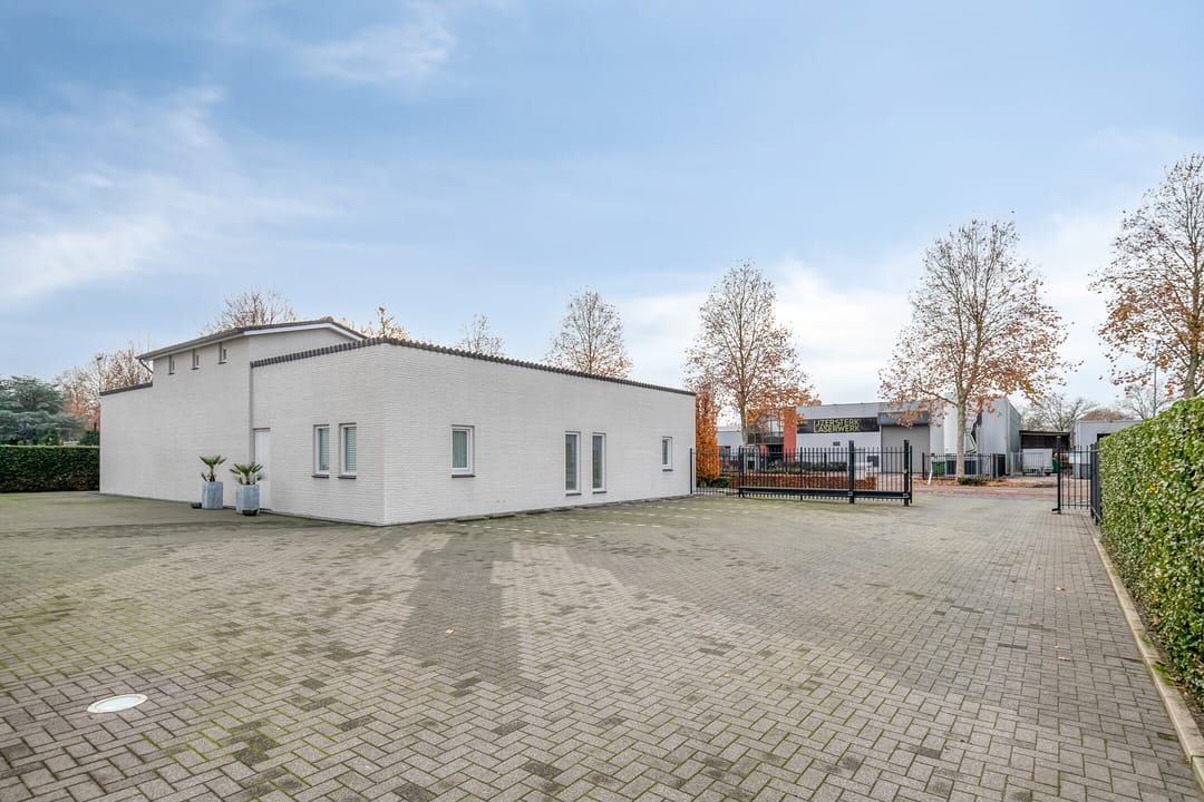 Photo 97 of Saksenweg 30