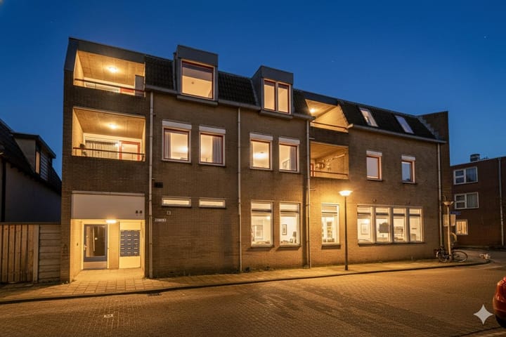 Photo 4 of C.J. Snuifstraat 2-9