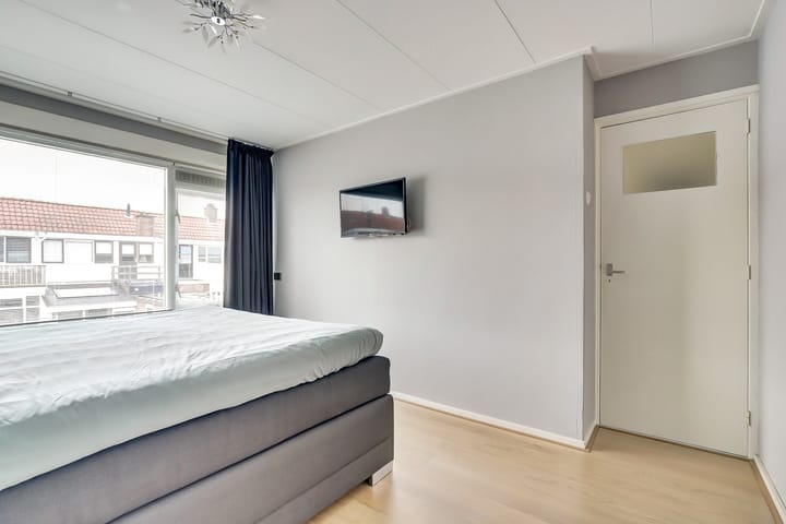 Photo 13 of Willem van der Kaaijstraat 31