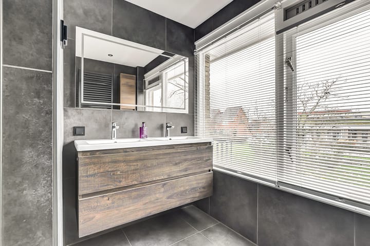 Photo 21 of Willem van der Kaaijstraat 31