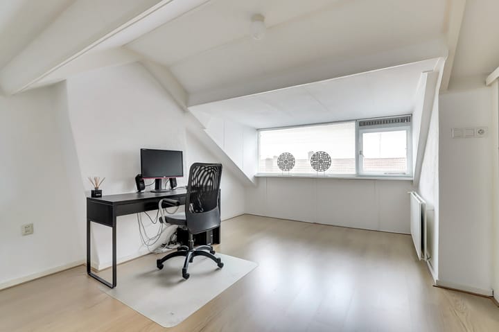 Photo 23 of Willem van der Kaaijstraat 31