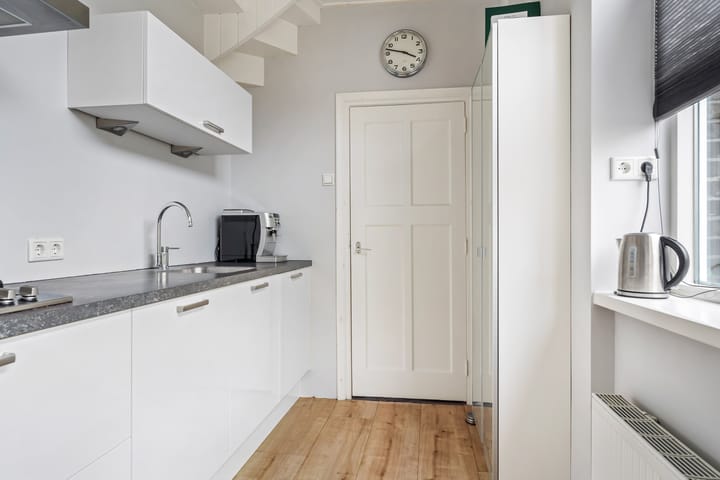 Photo 16 of Pieter Langendijkstraat 6