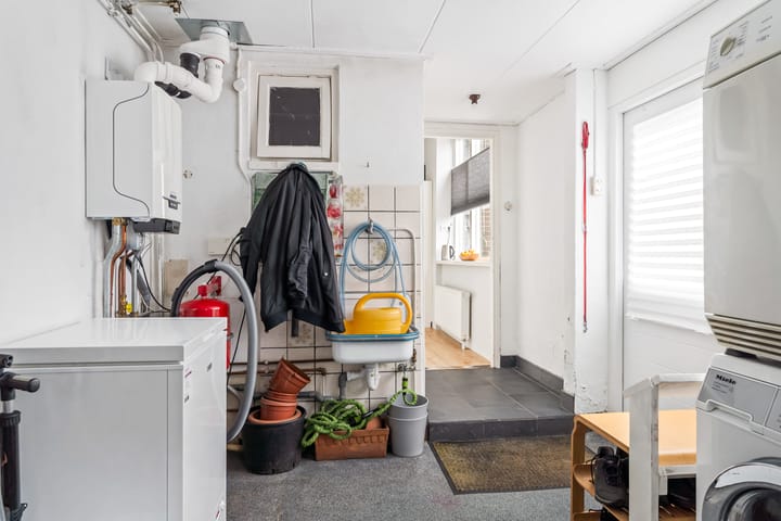 Photo 18 of Pieter Langendijkstraat 6