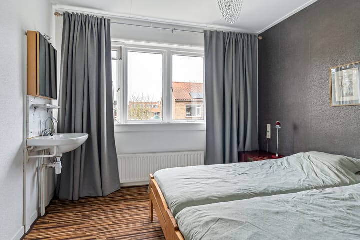 Photo 25 of Pieter Langendijkstraat 6