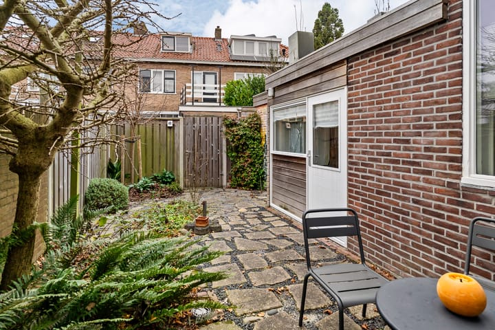 Photo 37 of Pieter Langendijkstraat 6