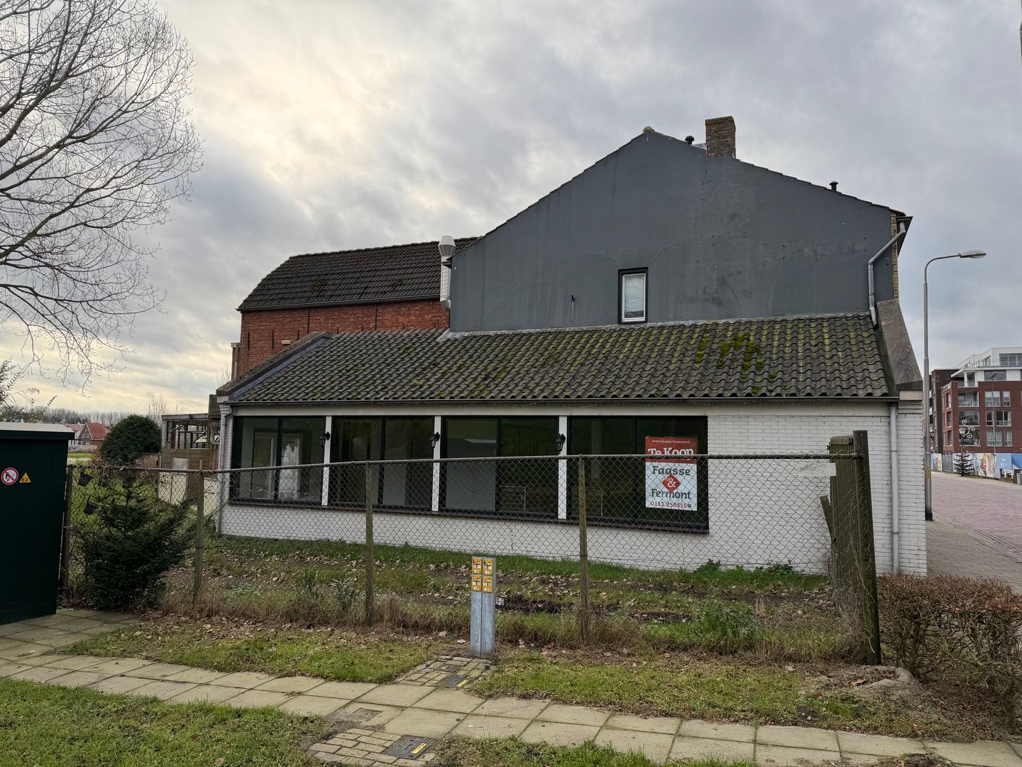 Bekijk foto 3 van Stationsweg 1