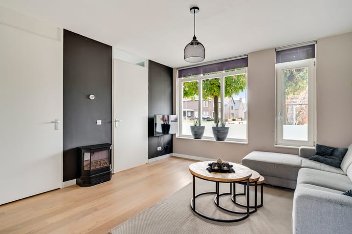 Photo 4 of De Groos 25