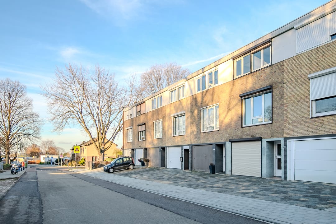 Foto 22 van De Gasperistraat 28