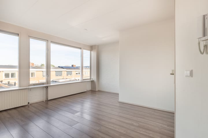 Foto 11 van Raadhuisplein 16-A