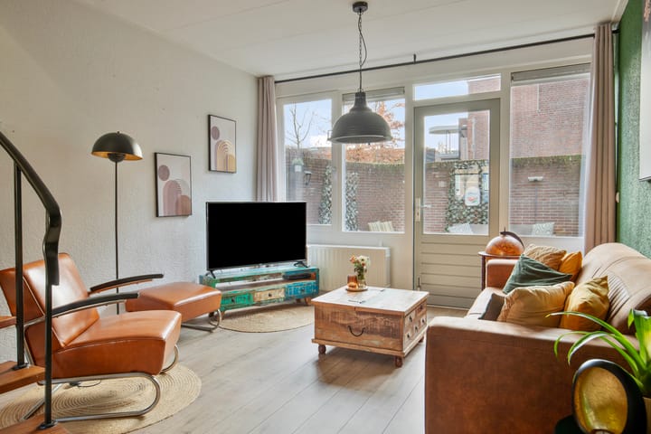 Foto 2 van Weverskat 8