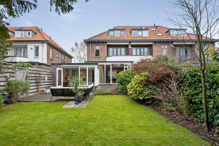 Foto 2 van J.C. van Oostzanenlaan 13