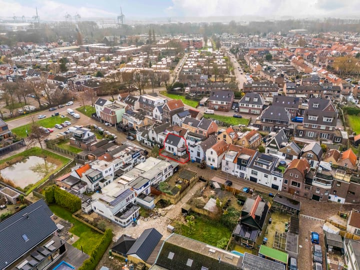 Photo 7 of Tuinlaan 134