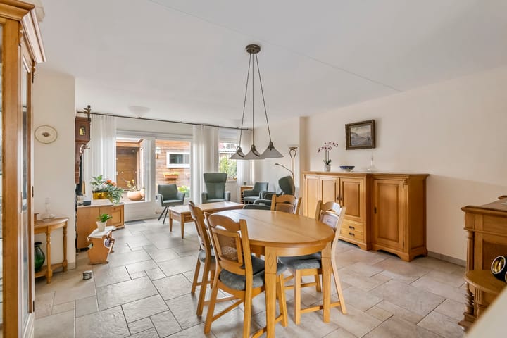 Foto 8 van J.H. L.-van Herwaardenstraat 61