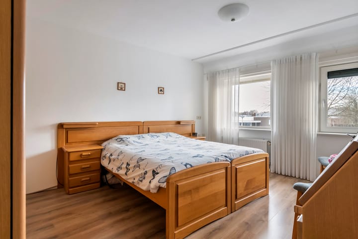 Foto 18 van J.H. L.-van Herwaardenstraat 61