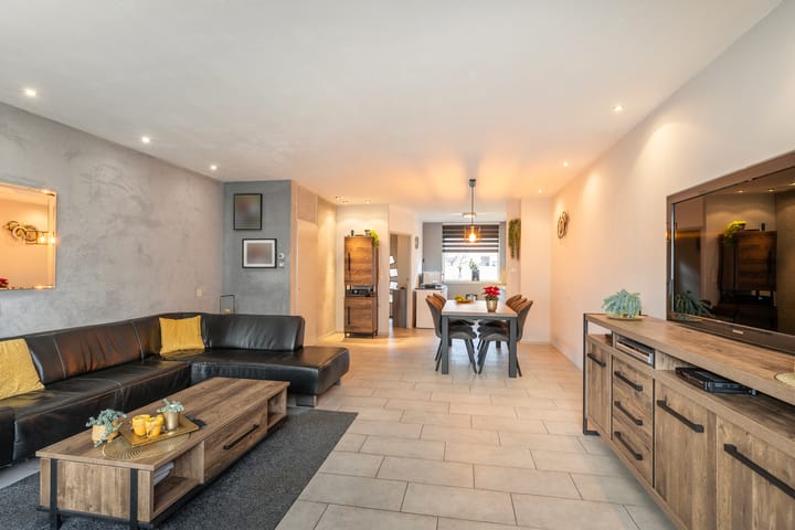 Foto 15 van Heliotroop 35