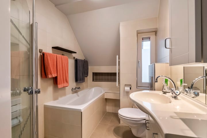 Foto 23 van J.H. L.-van Herwaardenstraat 61