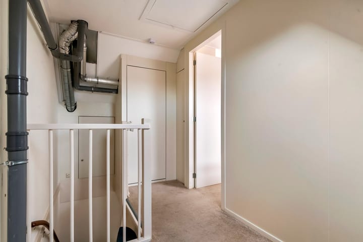 Foto 25 van J.H. L.-van Herwaardenstraat 61