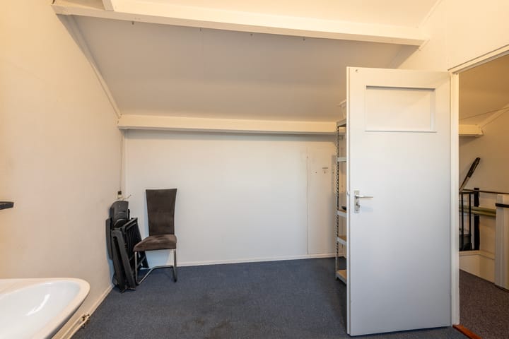 Foto 30 van Heliotroop 35