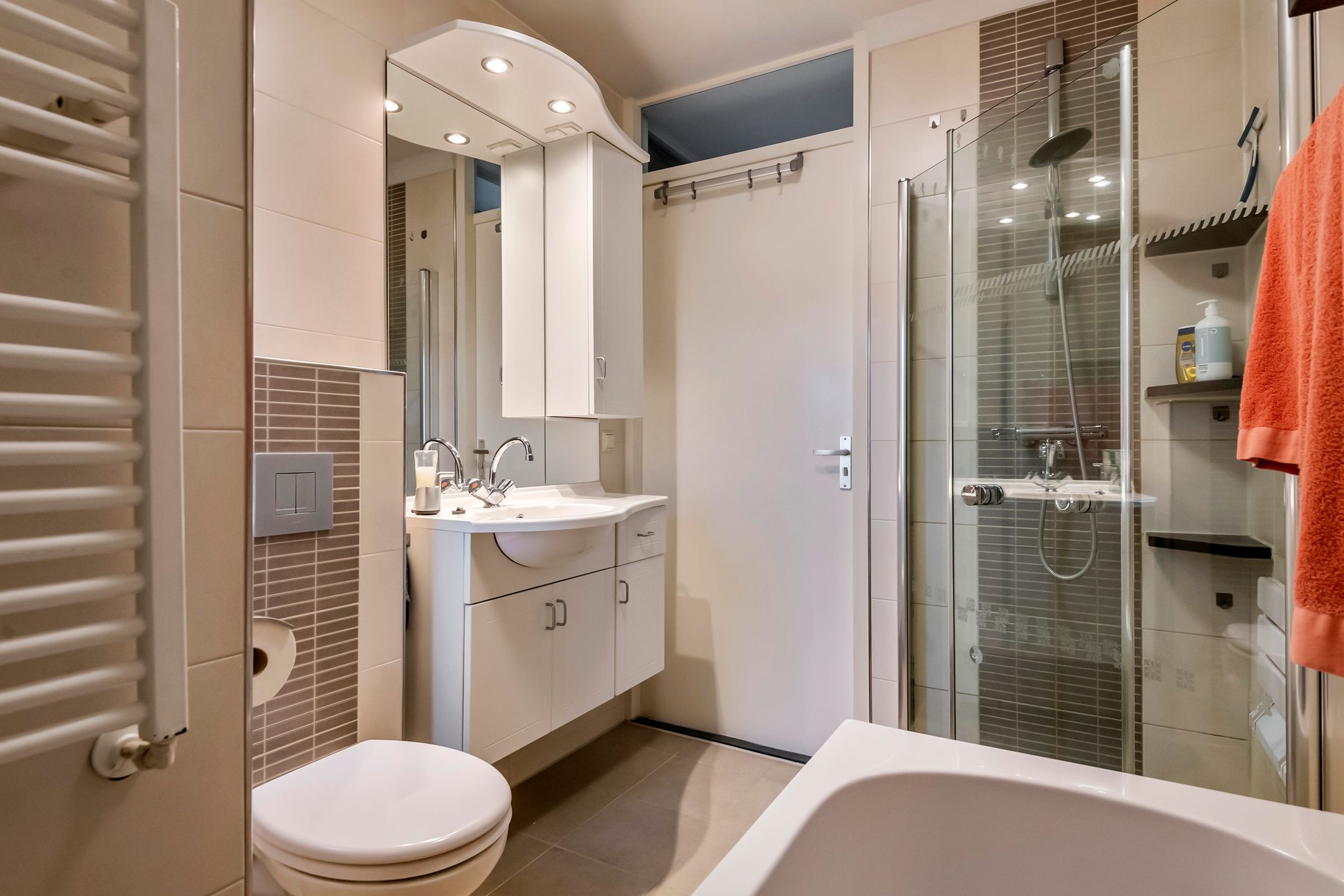 Photo 24 of J.H. L.-van Herwaardenstraat 61