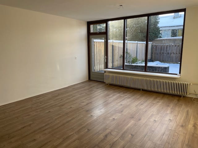 Foto 12 van Bachstraat 25