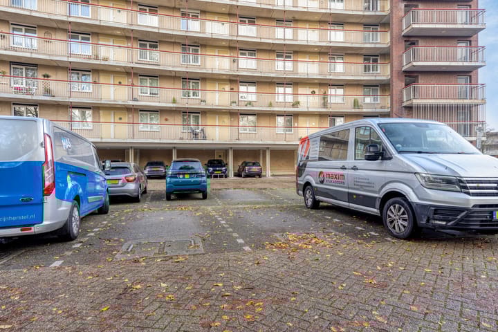 Foto 7 van Adolphine Eduardine Kokplantsoen 33